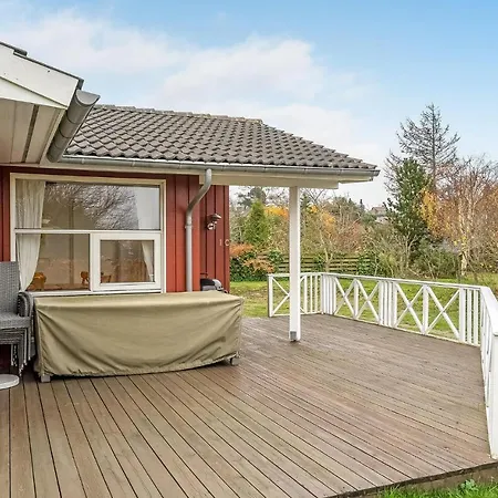 Holiday home 3 Bedroom Lovely In Knebel